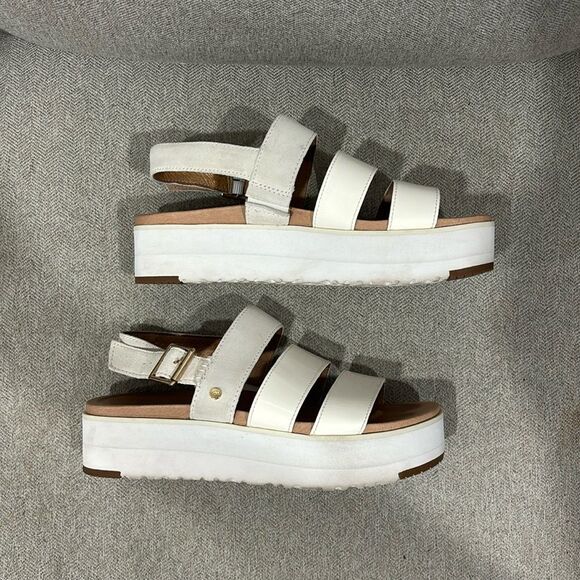 Ugg Women's Braelynn White Leather Sandals Strappy Comfort sz 7 - Picture 1 of 5